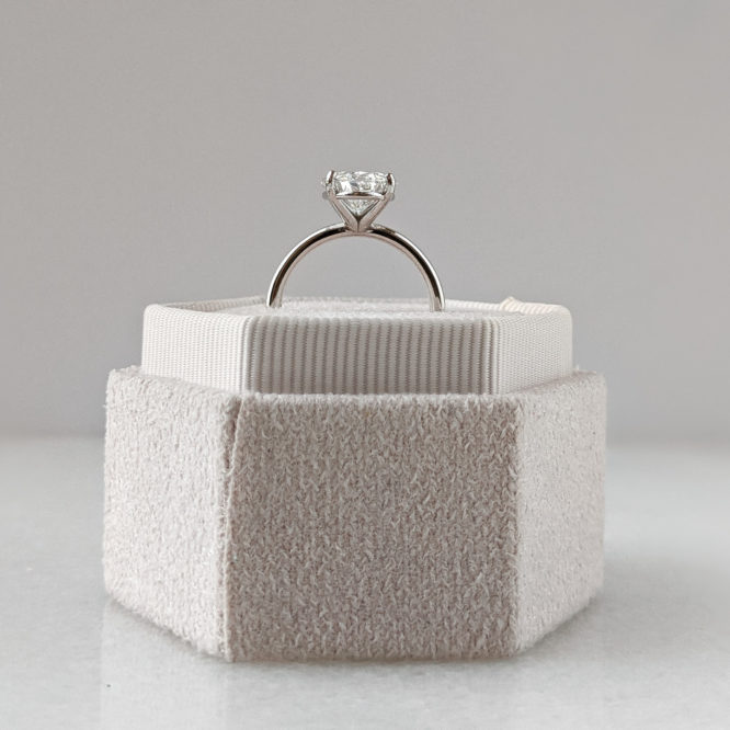 Olivia ring - 3.05 carat oval diamond ring
