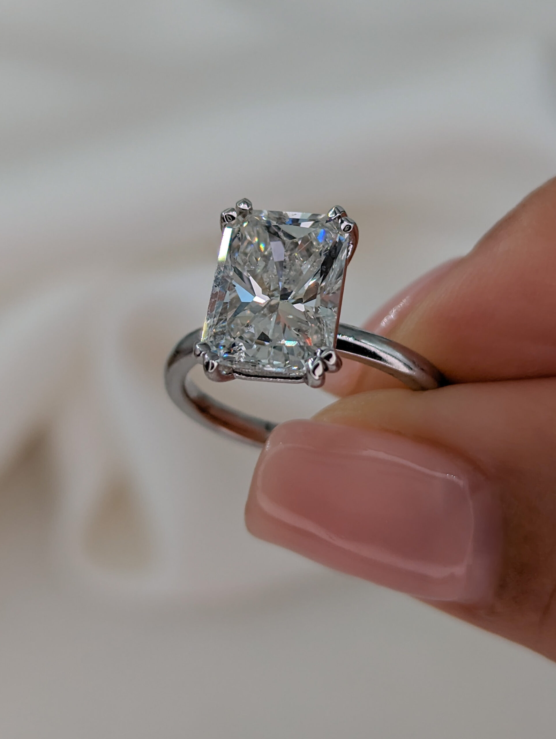 4 carat Round Diamond Solitaire Engagement Ring - YouTube