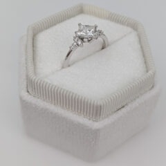 Addison ring 1.02 carat